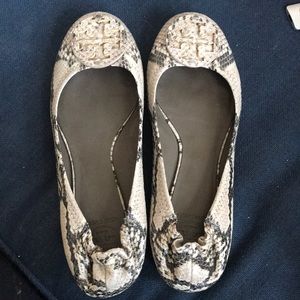 Tory Burch reva flat snakeskin size 9